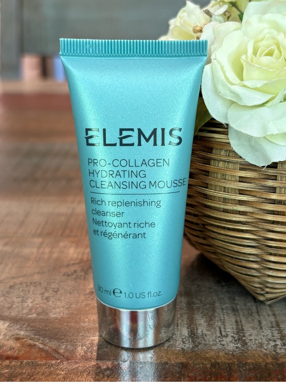 New ELEMIS Pro-Collagen Hydrating CLEANSING MOUSSE New Elemis Product!